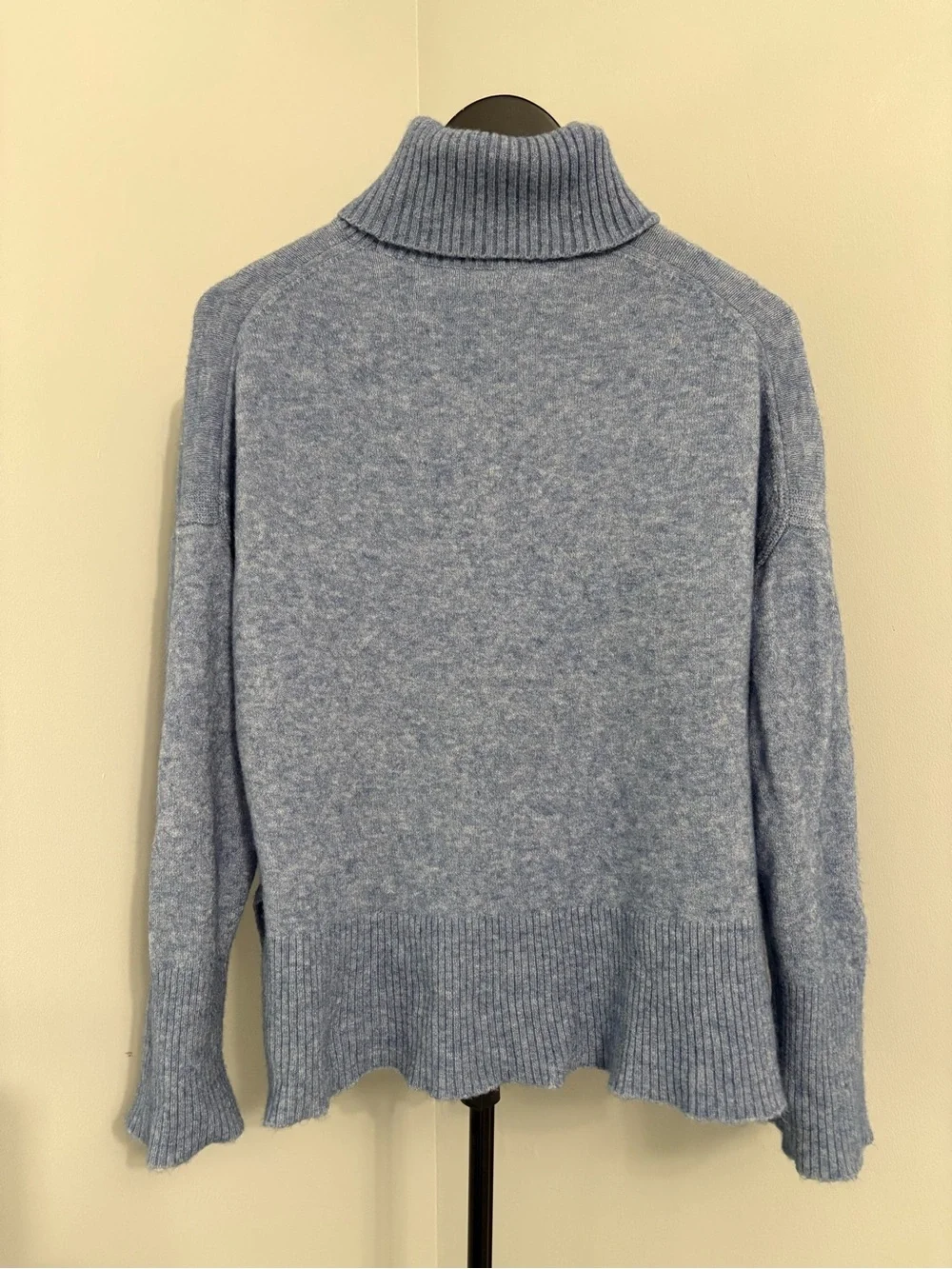 J.Crew Supersoft Yarn Turtleneck Sweater Periwinkle Blue Size S Quiet Luxury